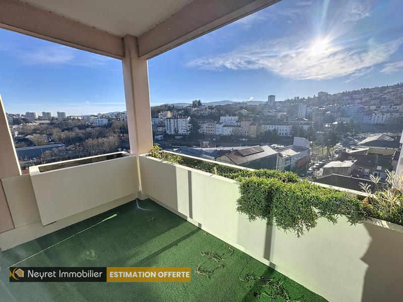 Appartement - 82 m² - 4 pièces