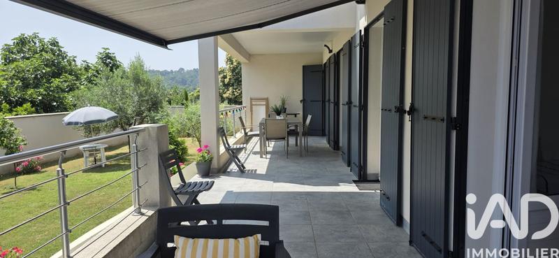 Maison - 200 m² - 6 pièces