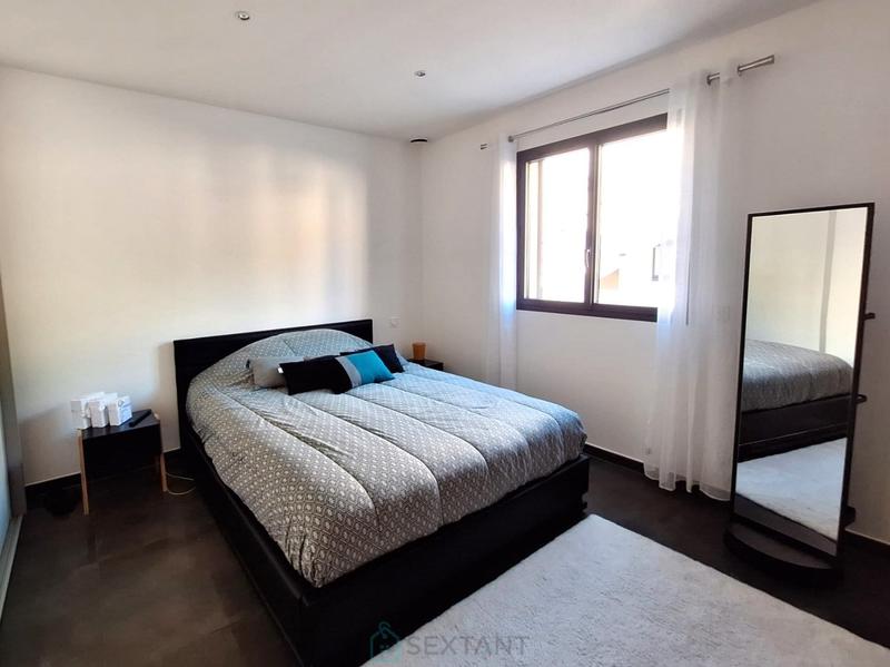 Villa - 318 m² - 7 pièces