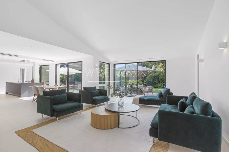 Villa - 220 m² - 6 pièces