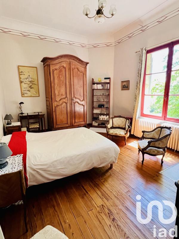 Maison - 310 m² - 10 pièces