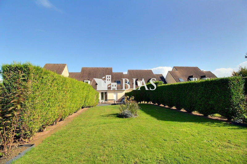 Maison - 84 m² - 4 pièces