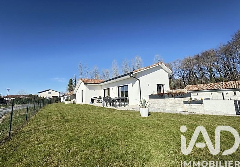 Maison - 138 m² - 5 pièces