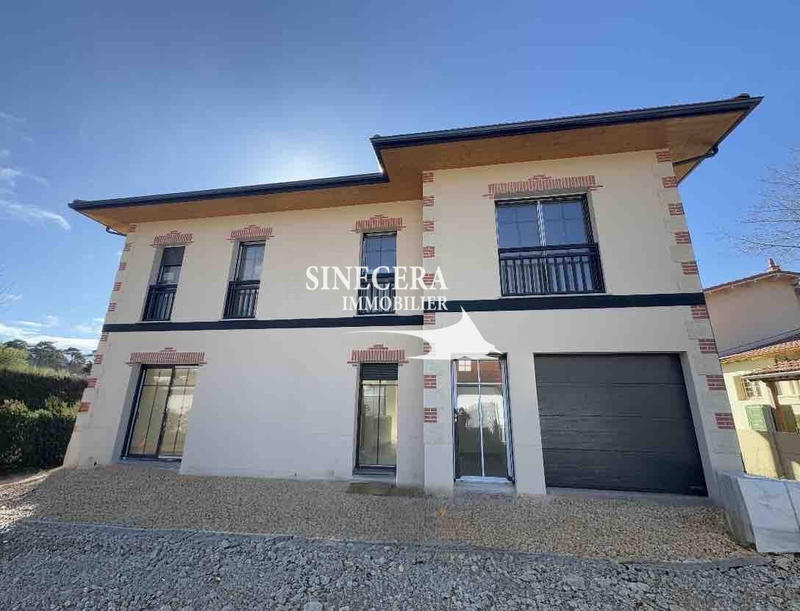 Maison - 172 m² - 6 pièces