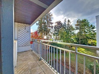 Appartement - 84 m² - 4 pièces