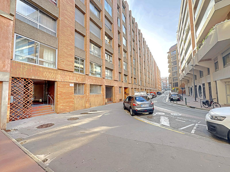 Local commercial - 166 m² - 4 pièces