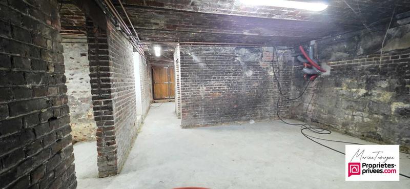 Maison - 403 m² - 11 pièces