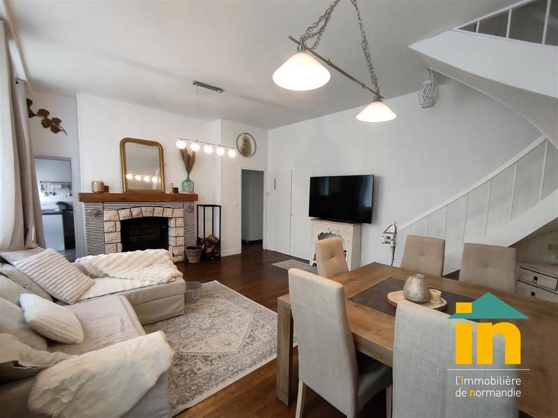 Maison de ville - 132 m² - 6 pièces