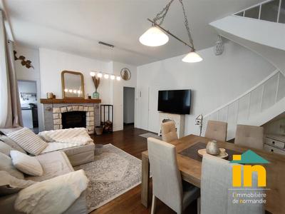 Maison de ville - 132 m² - 6 pièces