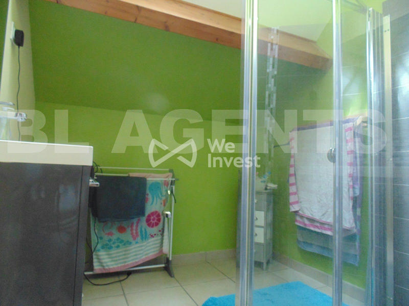 Maison - 224 m² - 7 pièces