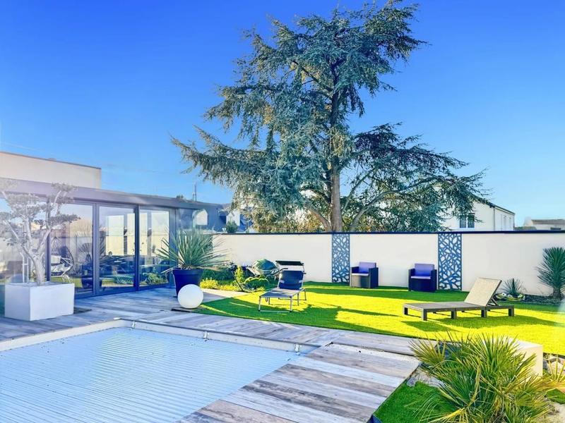 Maison - 188 m² - 7 pièces