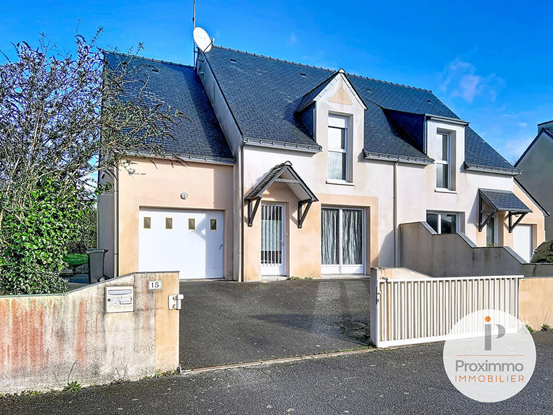 Maison - 92 m² - 5 pièces