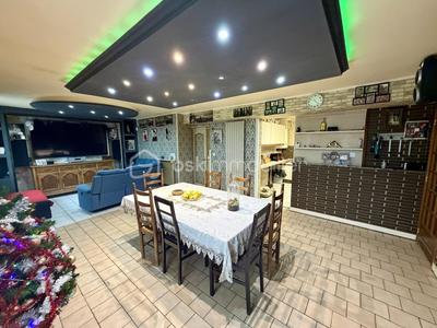 Maison - 105 m² - 4 pièces