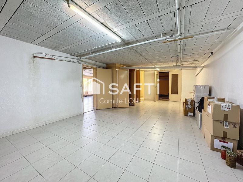 Maison - 217 m² - 8 pièces