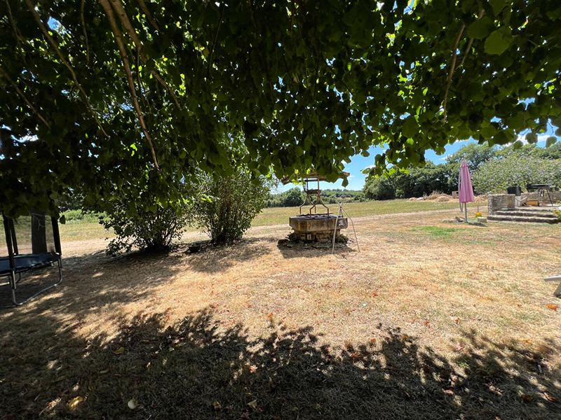 Maison - 185 m² - 9 pièces