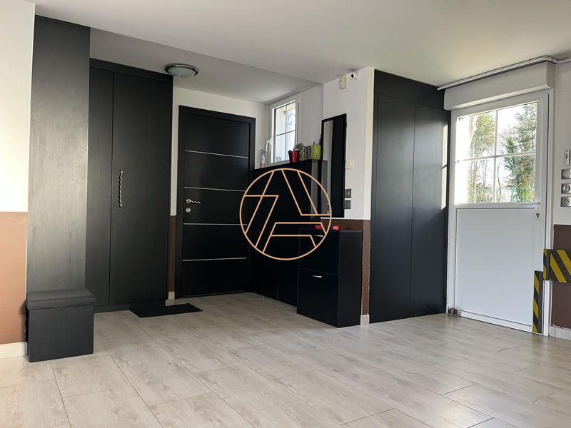 Maison - 147 m² - 7 pièces