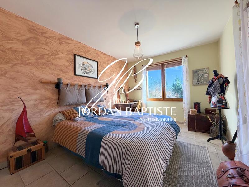 Maison - 145 m² - 5 pièces