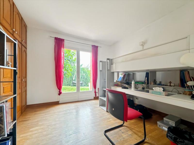 Maison - 200 m² - 6 pièces