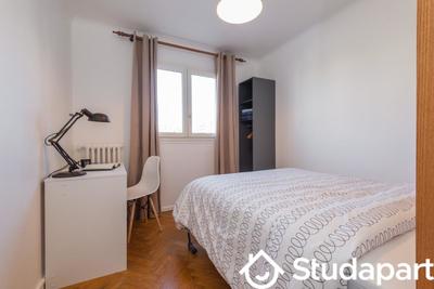 Chambre - 10 m² - 1 pièce