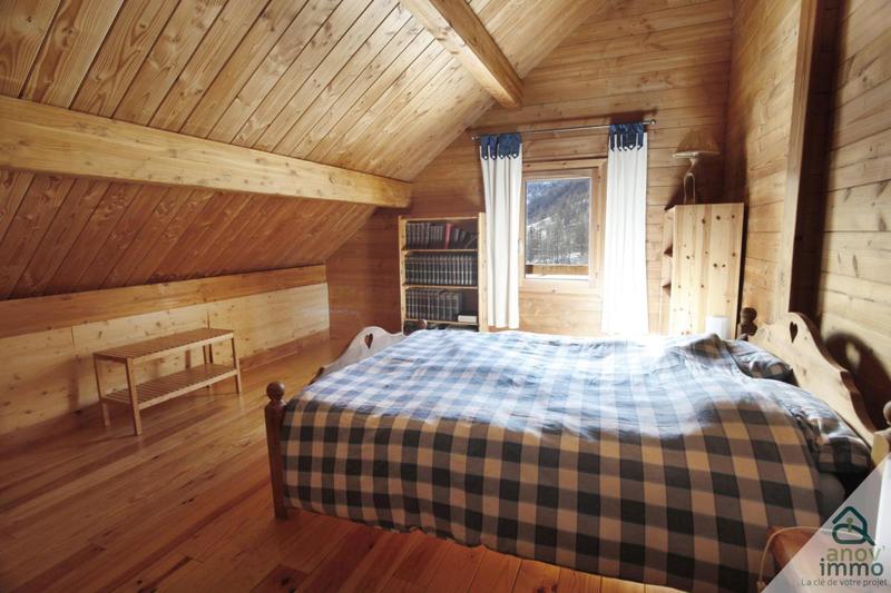 Châlet - 271 m² - 9 pièces