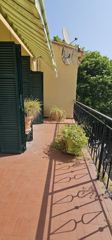 Maison - 550 m² - 4 pièces