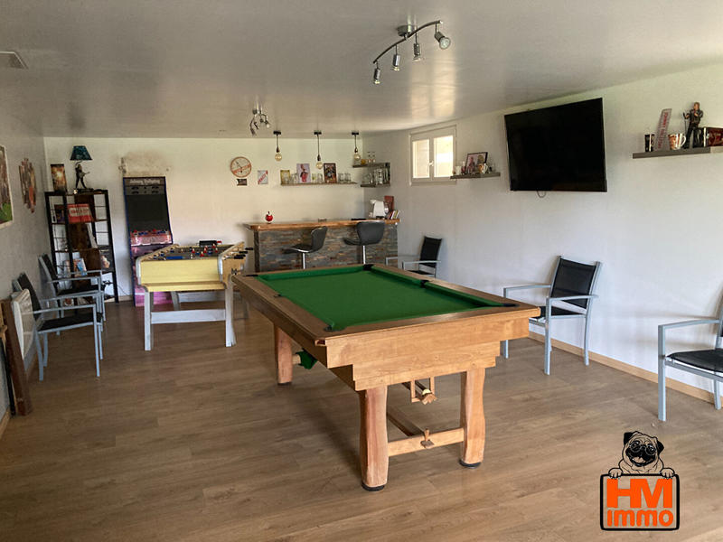 Maison - 207 m² - 7 pièces