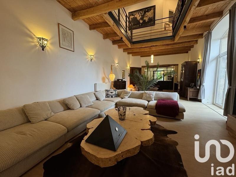 Maison - 450 m² - 10 pièces