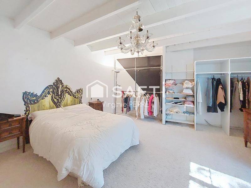 Maison - 412 m² - 14 pièces