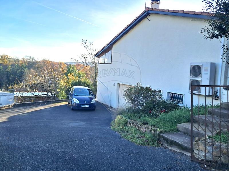 Maison - 110 m² - 6 pièces