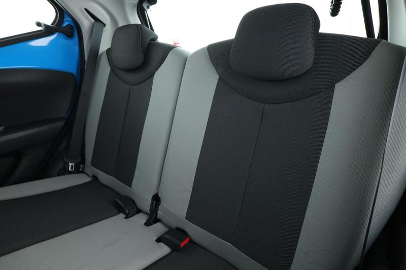 Toyota Aygo 1.0 Vvt-i X-Play 5p 69 ch