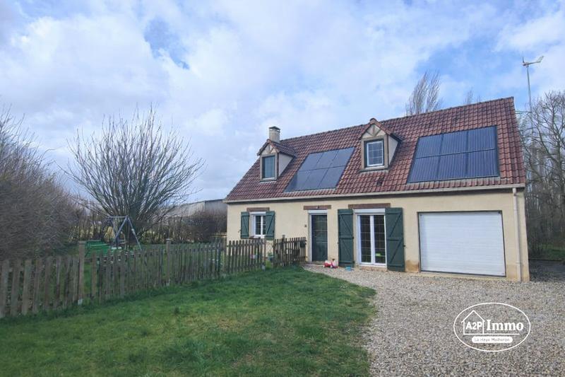 Maison - 90 m² - 5 pièces