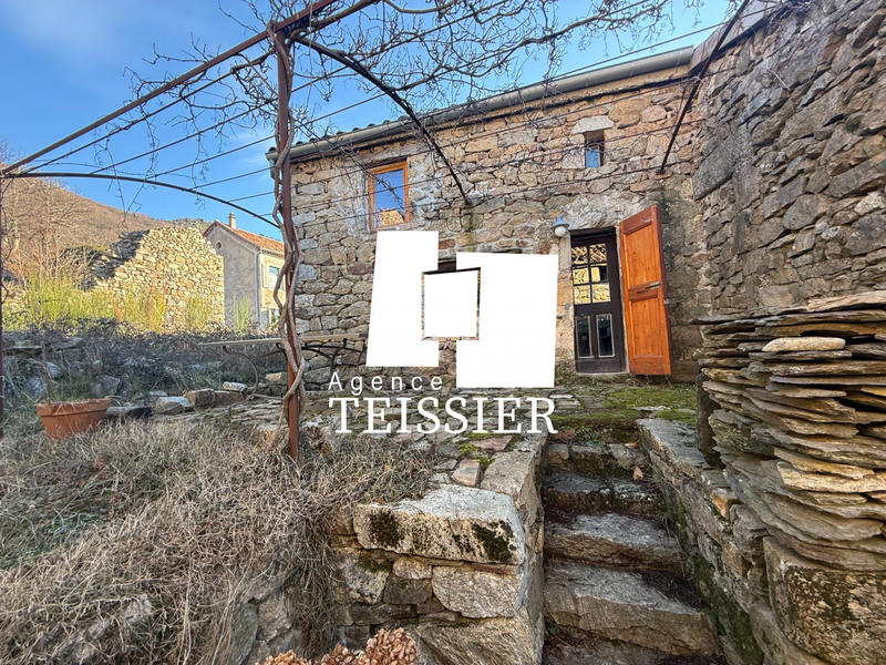 Maison - 97 m² - 4 pièces