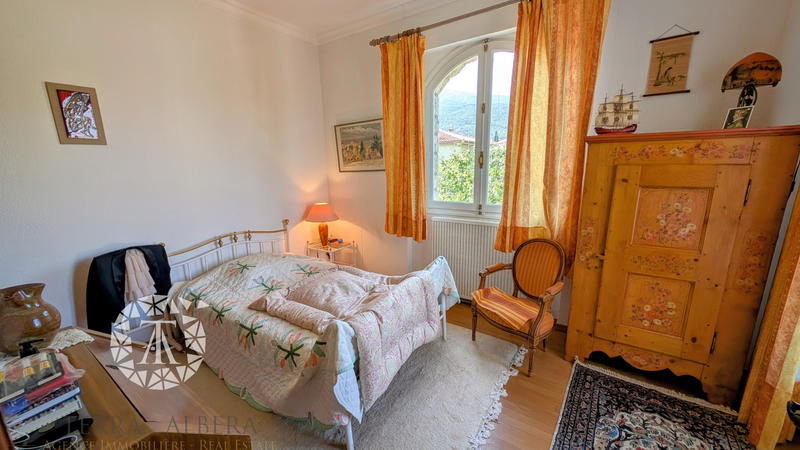 Viager - Maison - 205 m² - 7 pièces