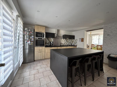 Maison - 150 m² - 7 pièces