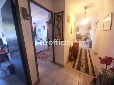 Appartement - 80 m² - 3 pièces