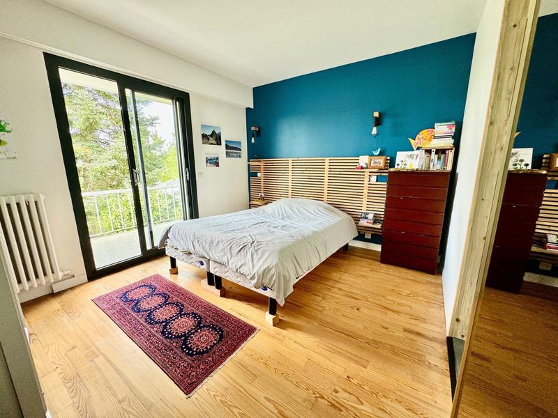 Maison - 200 m² - 7 pièces
