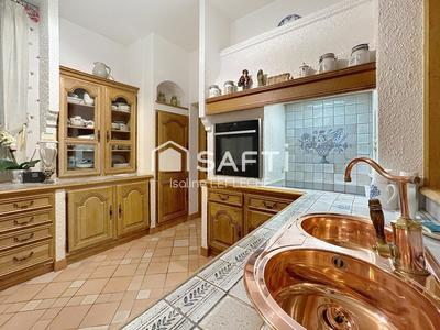 Propriété - 167 m² - 7 pièces