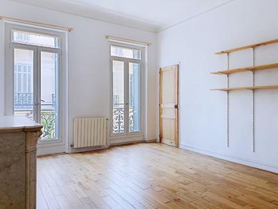 Appartement - 110 m² - 4 pièces