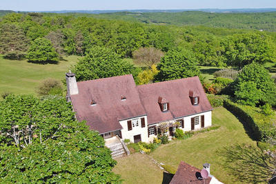 Maison - 150 m² - 4 pièces