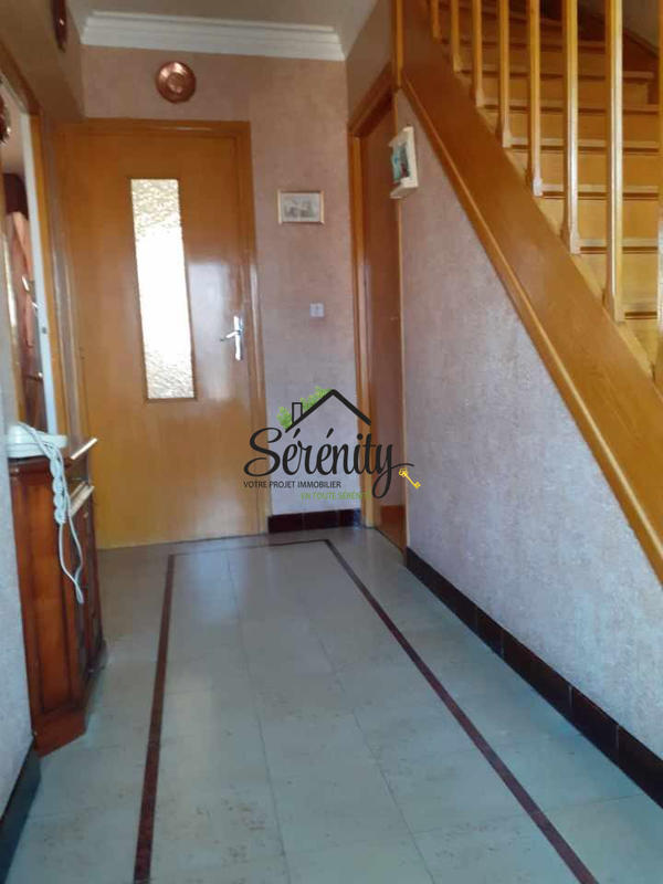 Maison - 90 m² - 5 pièces