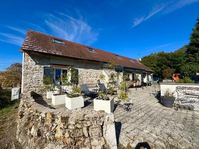 Maison en pierre - 150 m² - 5 pièces