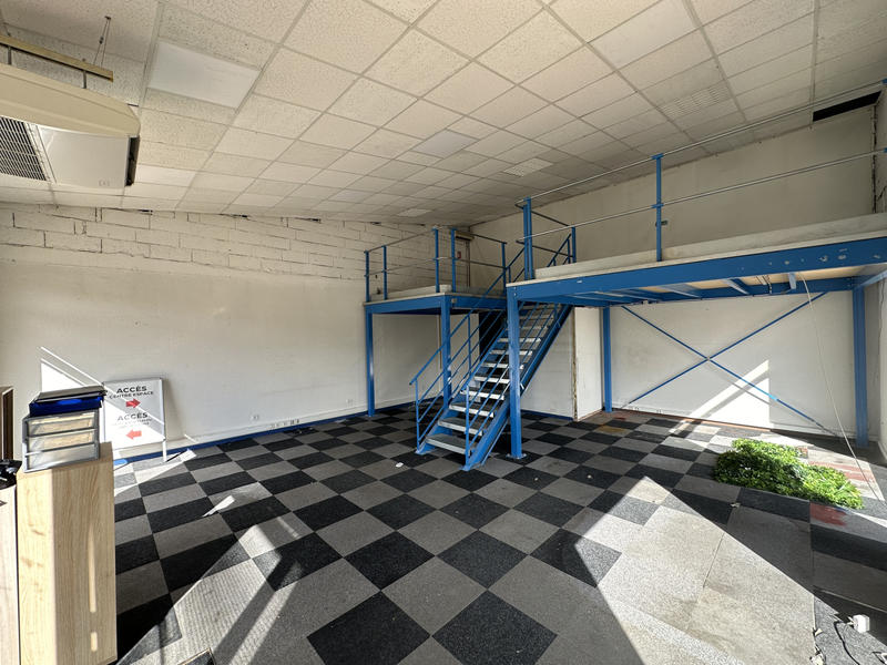 Local commercial - 1 436 m²