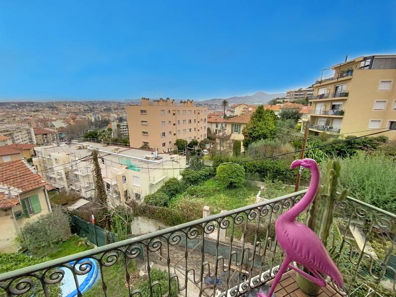 Appartement - 84 m² - 4 pièces