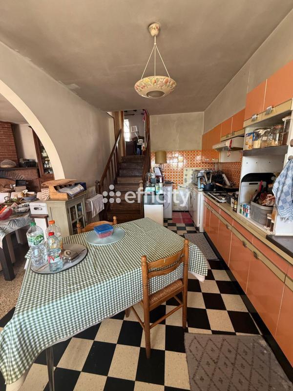 Maison - 380 m² - 14 pièces