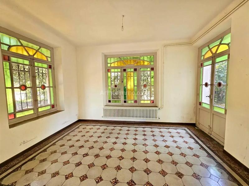 Maison - 152 m² - 9 pièces