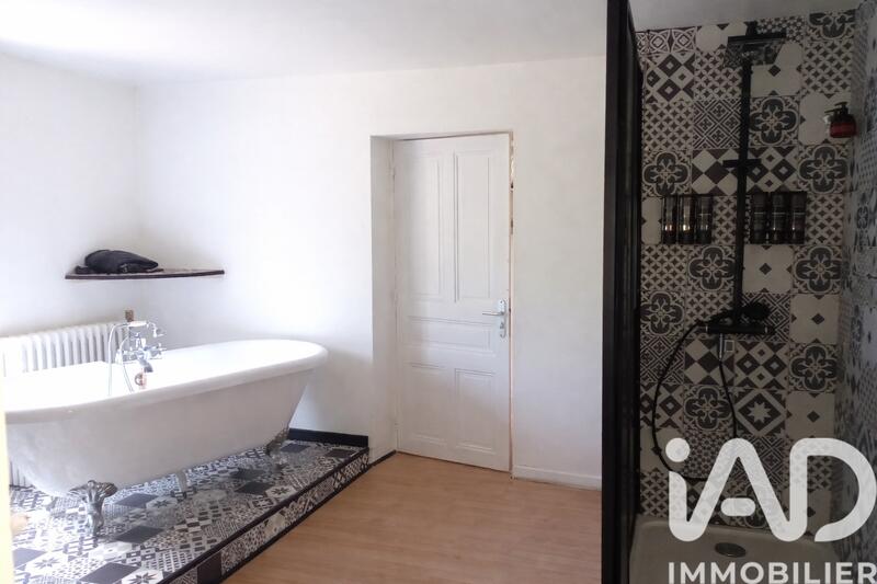 Maison - 190 m² - 9 pièces