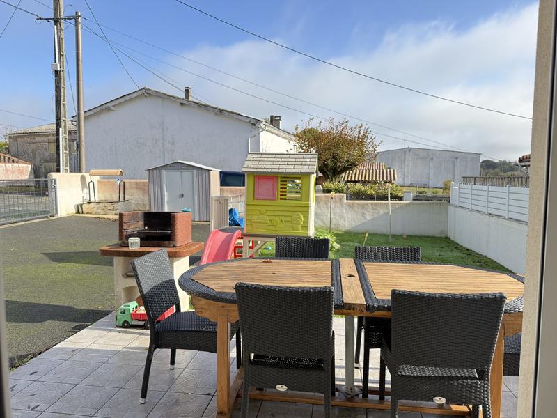 Maison - 92 m² - 4 pièces