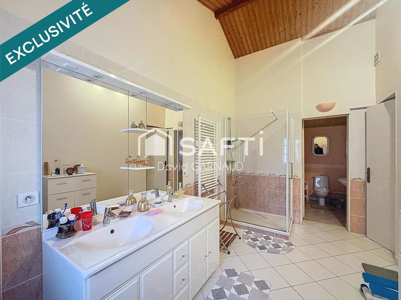 Maison de maîtres - 441 m² - 14 pièces