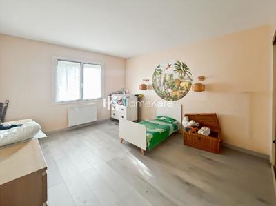 Maison - 200 m² - 8 pièces