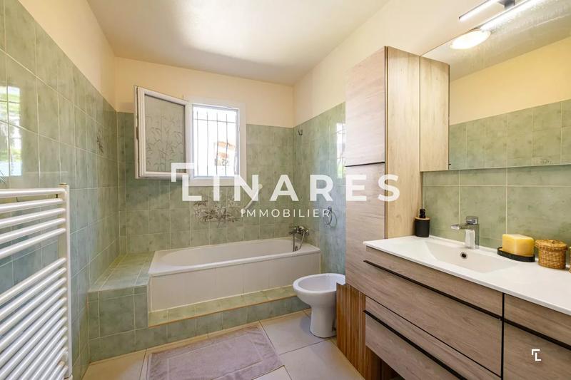 Maison - 91 m² - 3 pièces